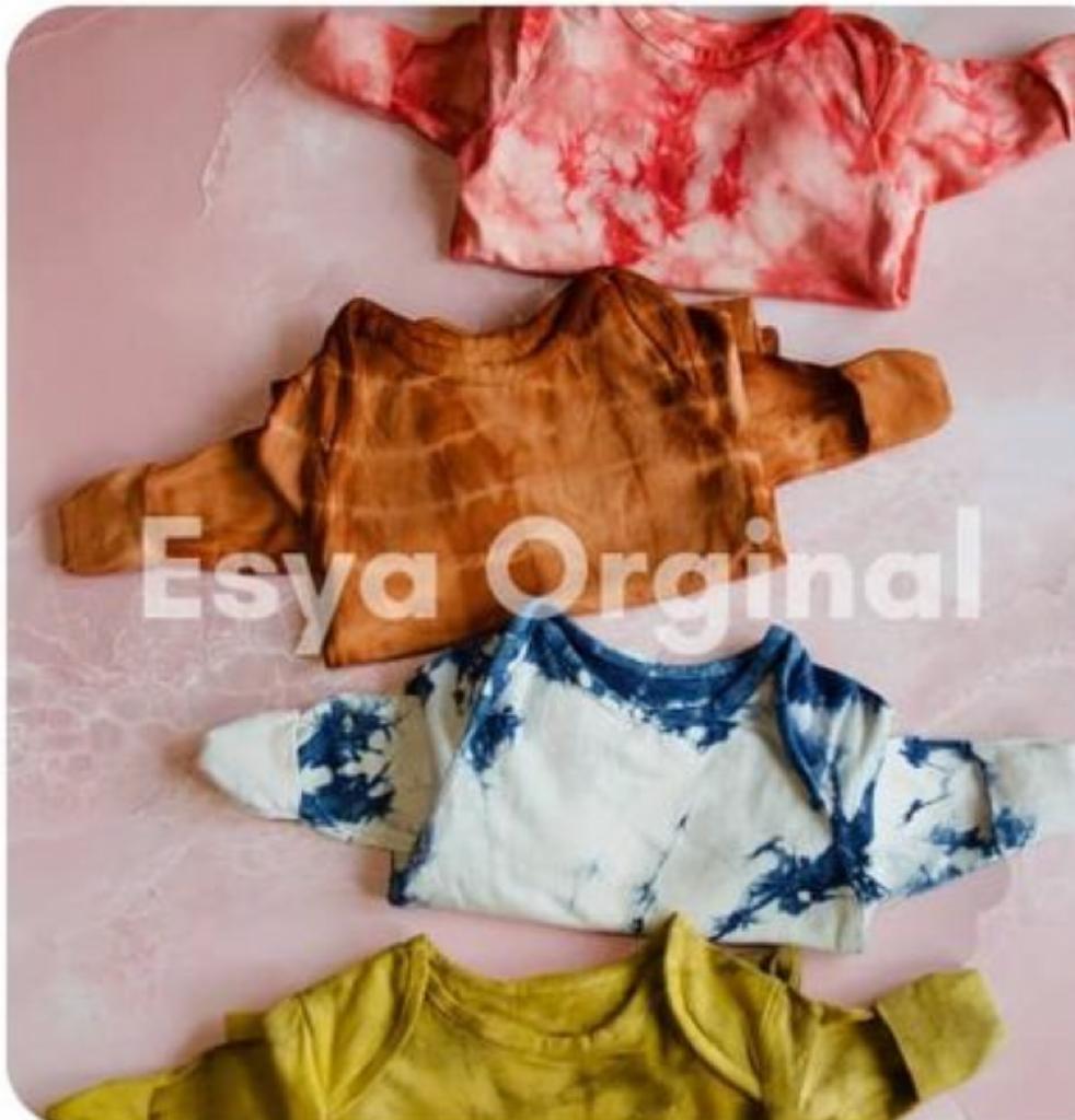 ESya
