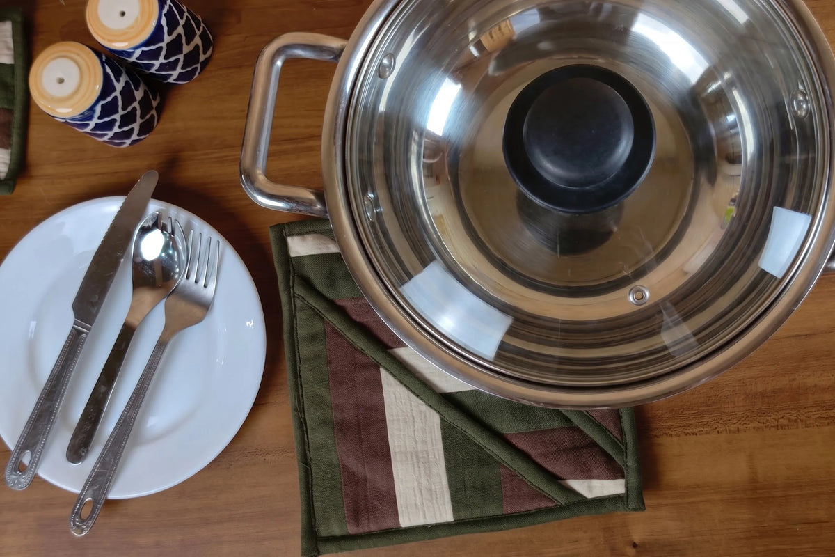 POT HOLDER/TRIVET