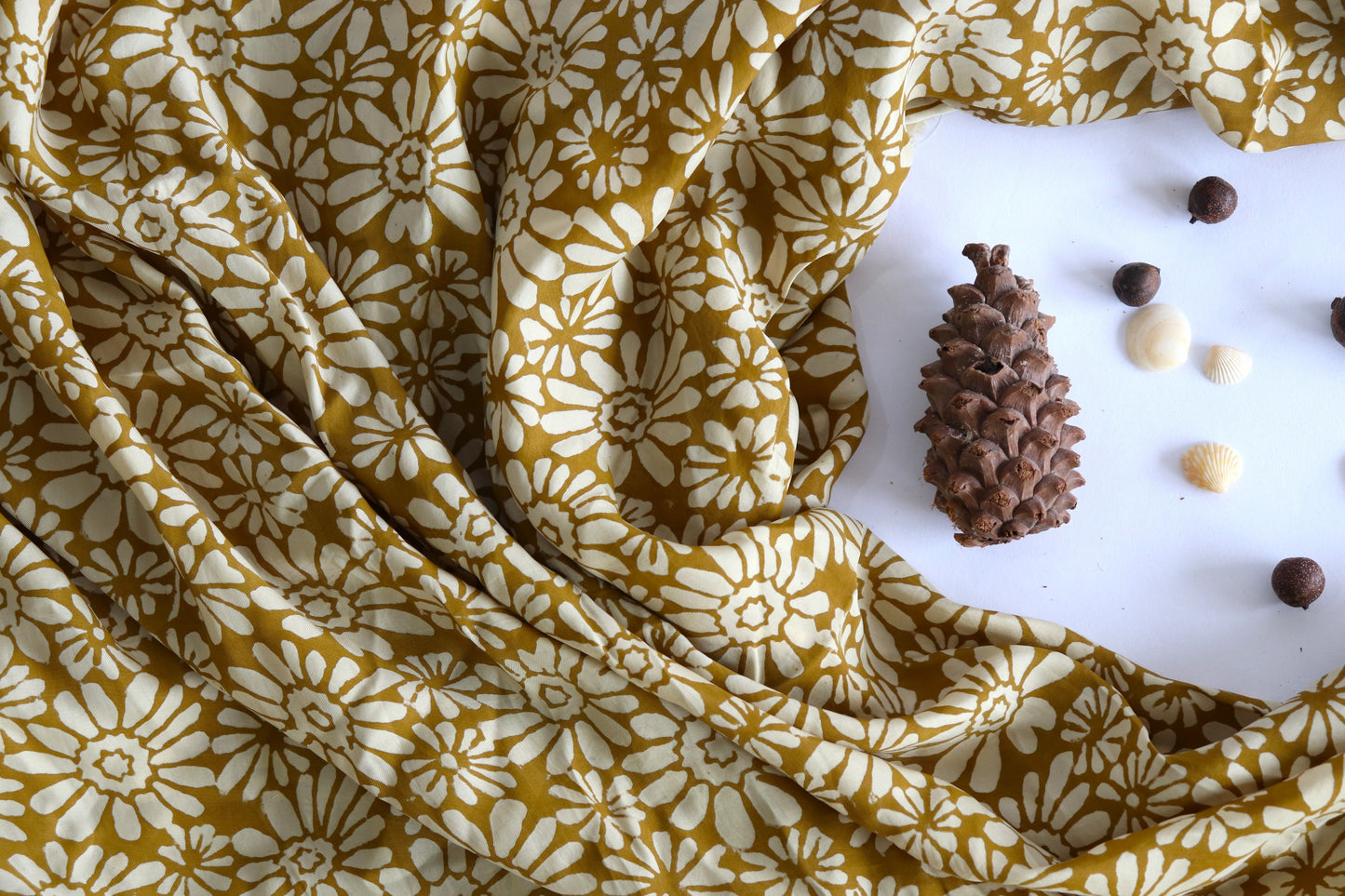 Dyed AND PRINTED FABRIC
