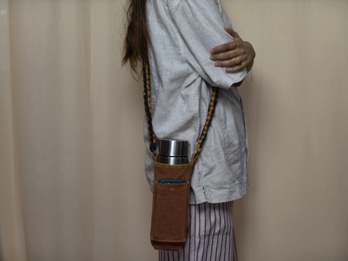 CROSSBODY BOTTLE  AND PHONE BAG SU-7