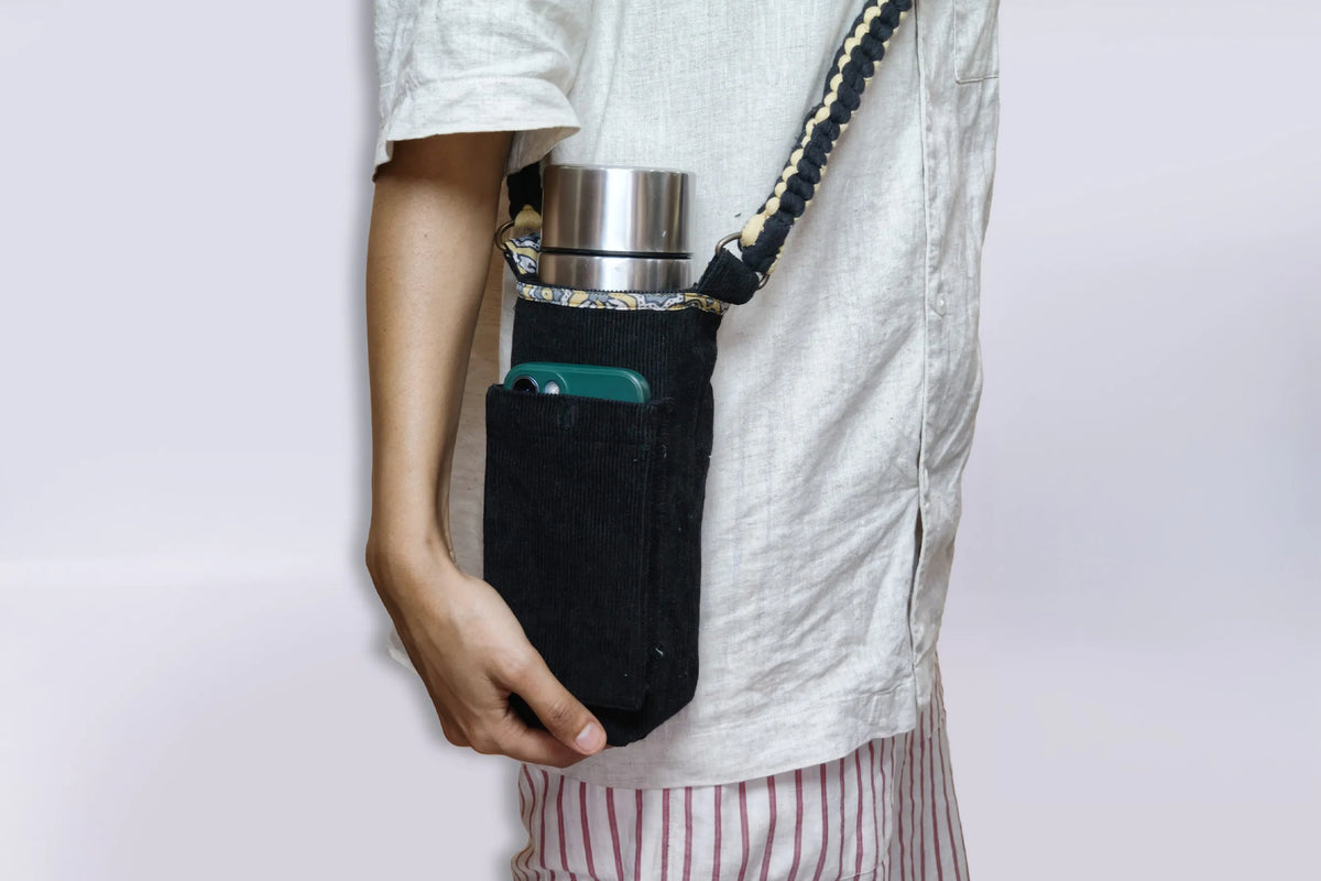 CROSSBODY BOTTLE  AND PHONE BAG SU-7
