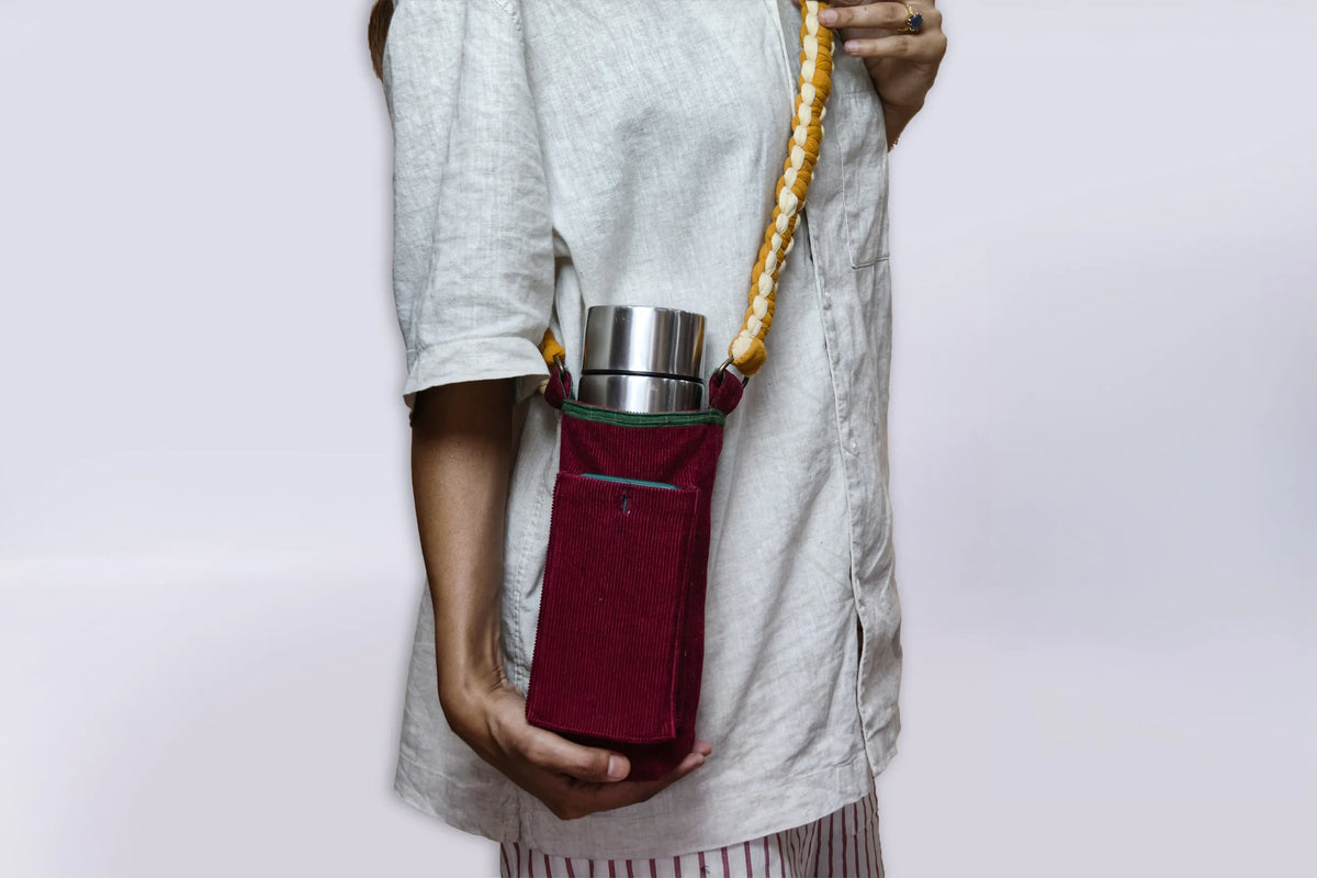 CROSSBODY BOTTLE  AND PHONE BAG SU-7